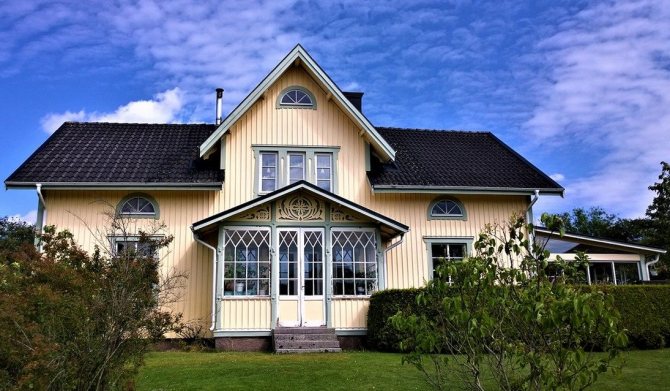 Landhaus mit verglaster Veranda
