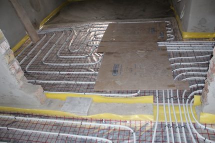 Protection des tuyaux pour le chauffage par le sol