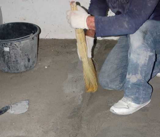 Grouting the groove with mortar