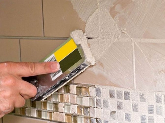 Jointoiement des joints de carreaux