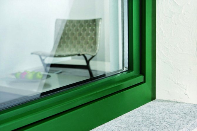 fenêtre de l'appartement vert