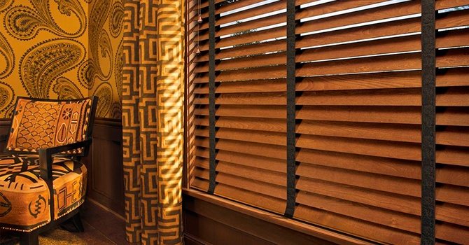 Cortinas de madeira